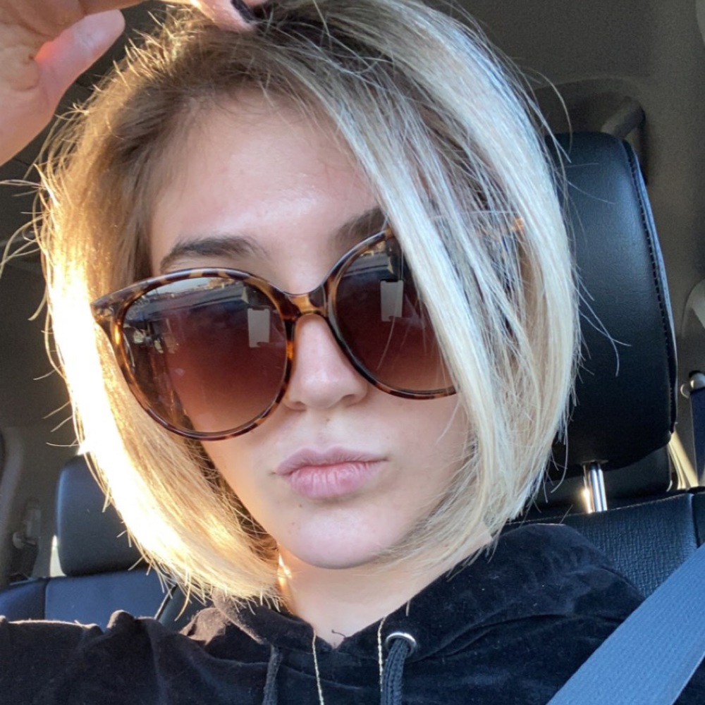 Meet your Posher, Sabreen